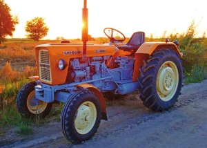 Opłatek na tort TRAKTOR TRA 46/95
